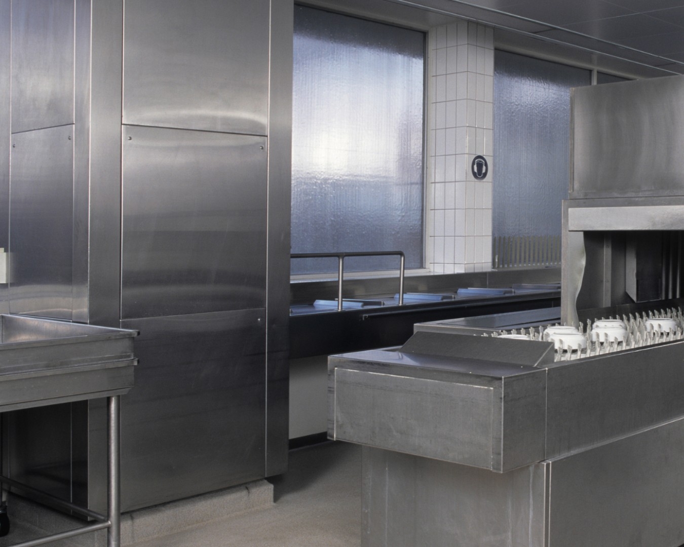 <h2 class="display-5">Kitchen Deep Cleans</h2>
